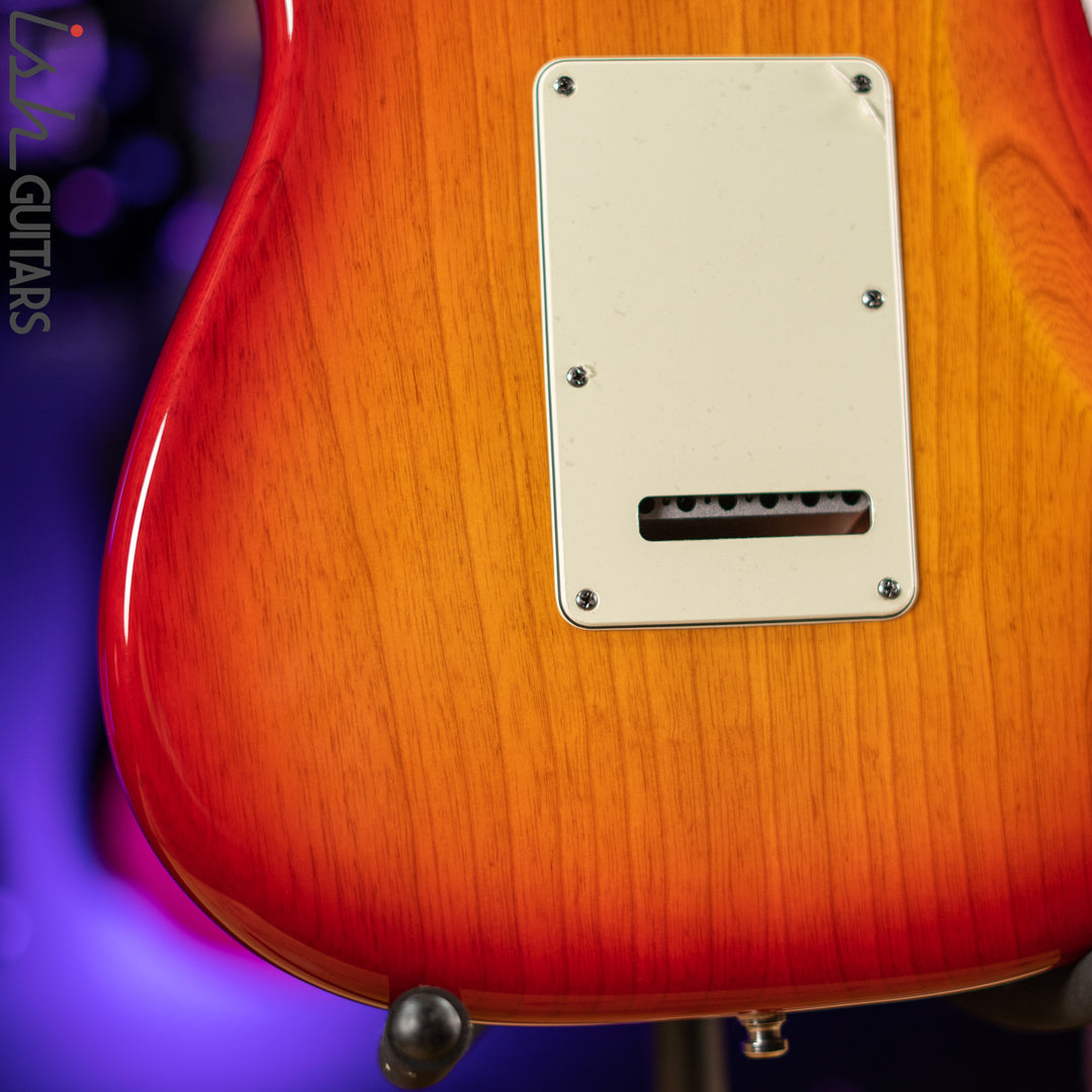 2012 Fender American Deluxe Stratocaster Sienna Sunburst