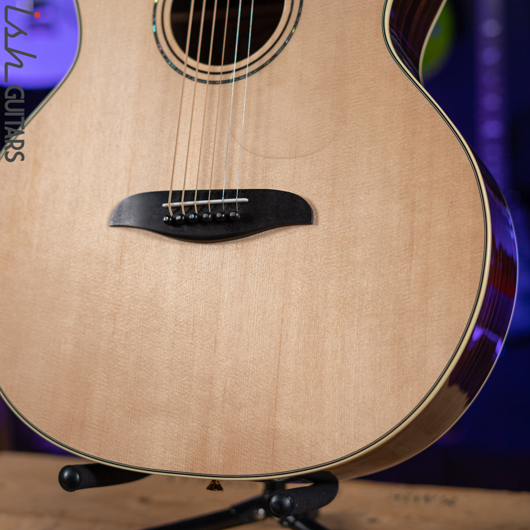 Alvarez Yairi YB70 Standard Baritone Natural Store Demo