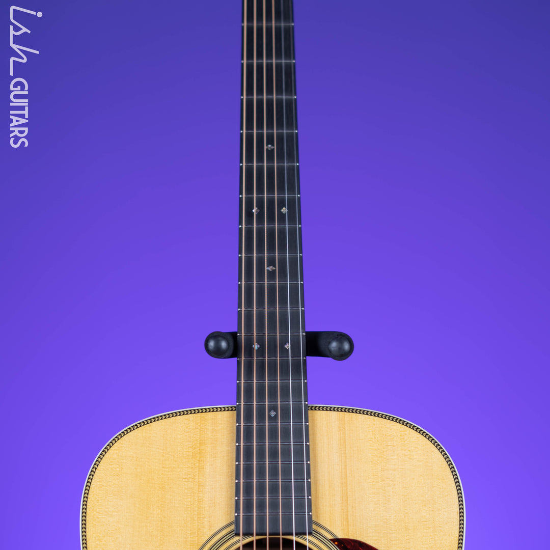 Martin Custom Shop HD-28V Dreadnought Acoustic Guitar Ziricote Natural