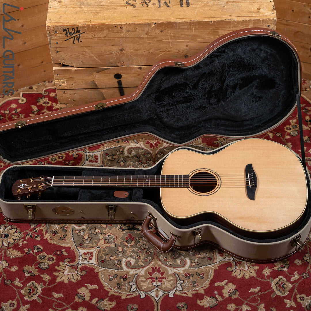 Alvarez Yairi YB70 Standard Baritone Natural Store Demo