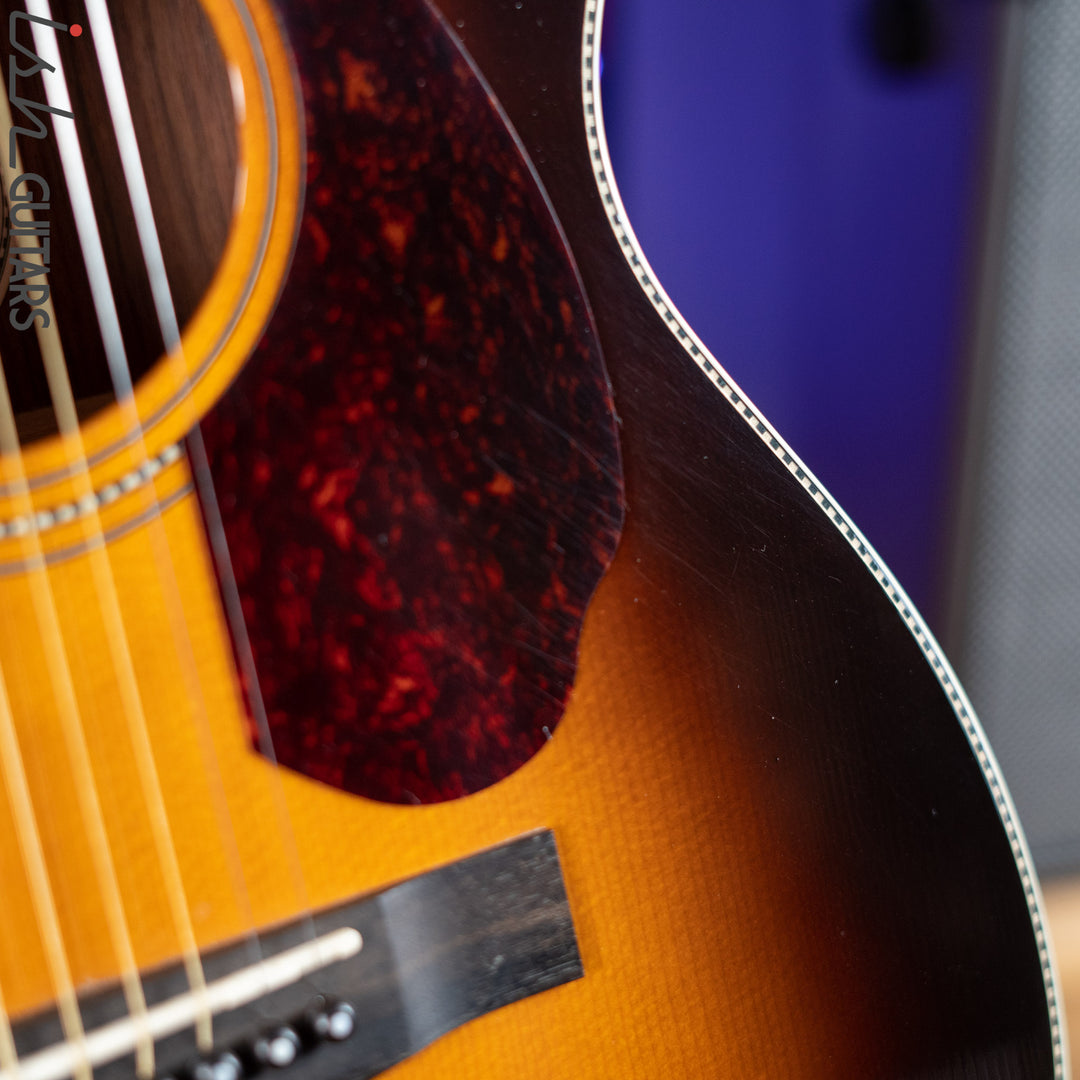 Fender Paramount Series PM-3 Deluxe Sunburst Acoustic Guitar
