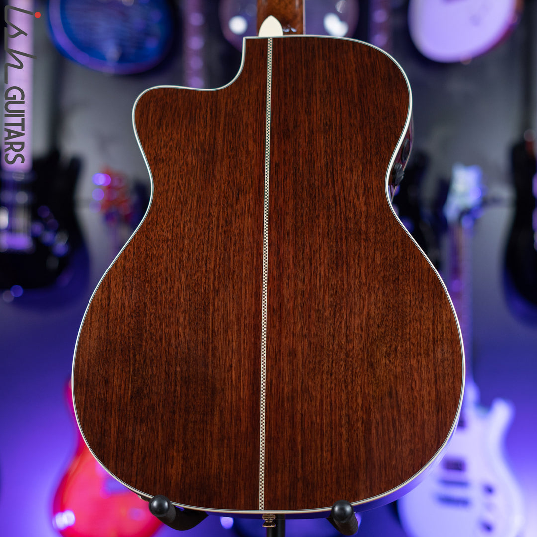 Fender Paramount Series PM-3 Deluxe Sunburst Acoustic Guitar