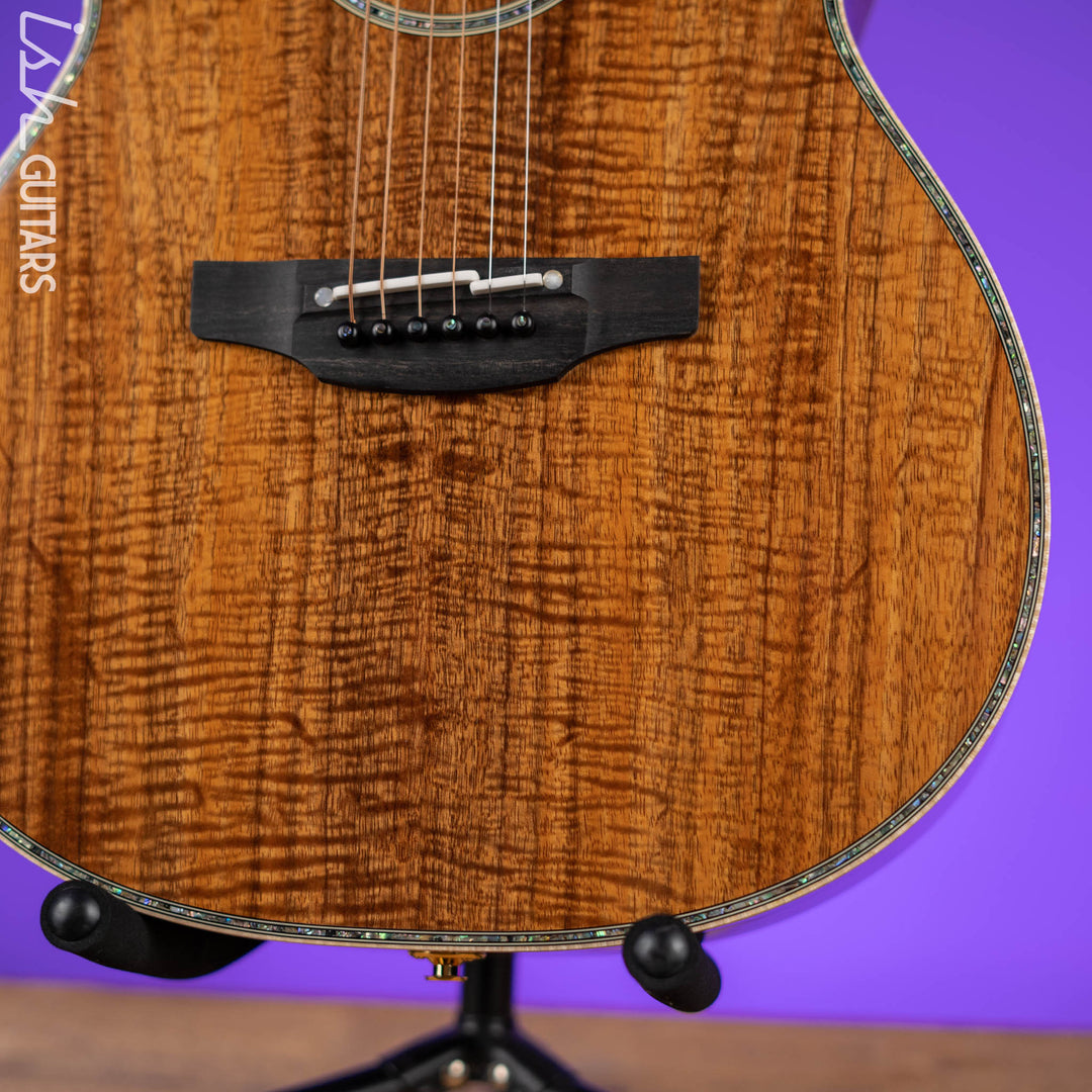 Takamine “The 60th” Limited Edition Acoustic-Electric Guitar Natural