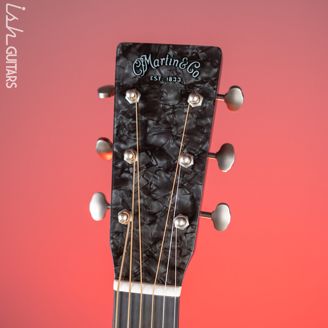 Martin Custom Shop 00-18 Slope Shoulder Cutaway Demo