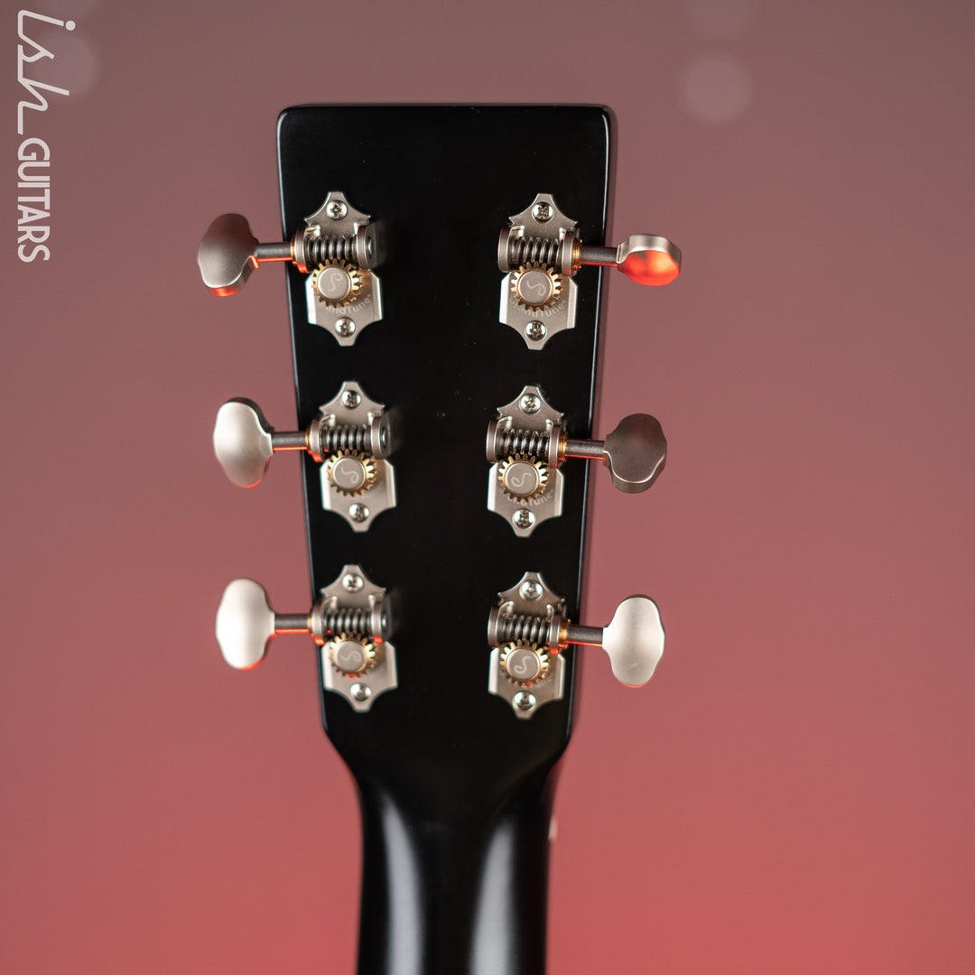 Martin Custom Shop 00-18 Slope Shoulder Cutaway Demo