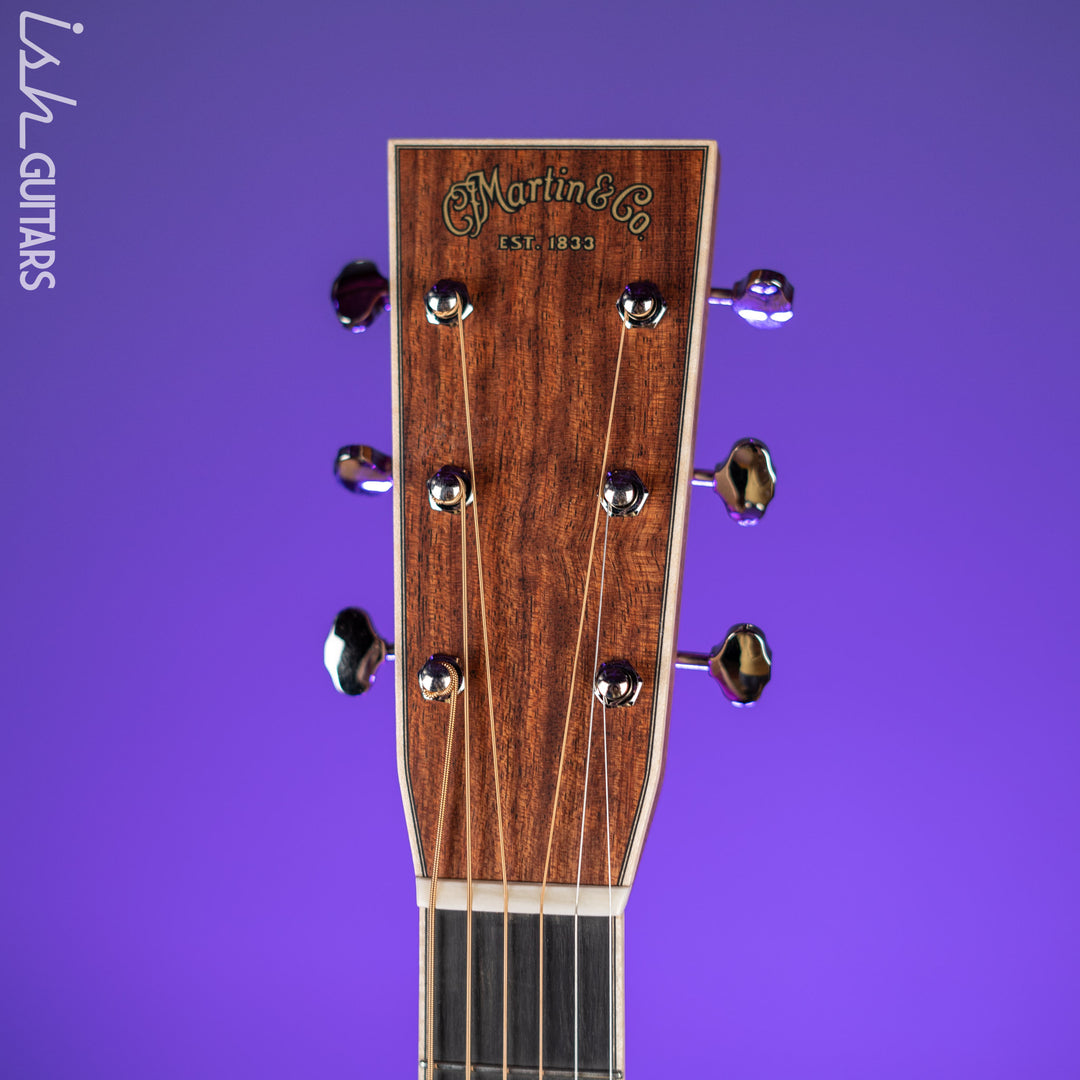 Martin Custom Shop OM-28 Acoustic Guitar Quilted Bubinga Natural