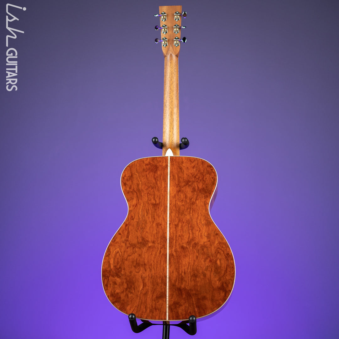Martin Custom Shop OM-28 Acoustic Guitar Quilted Bubinga Natural