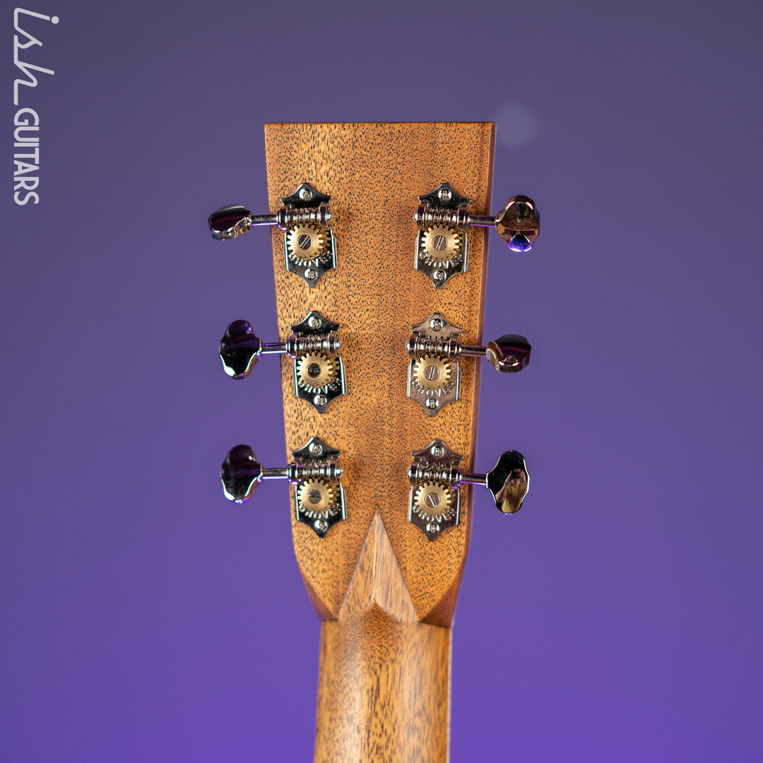 Martin Custom Shop OM-28 Acoustic Guitar Quilted Bubinga Natural