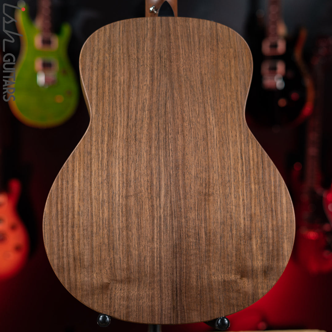 Taylor GTe Grand Theater Acoustic-Electric Guitar Blacktop Demo