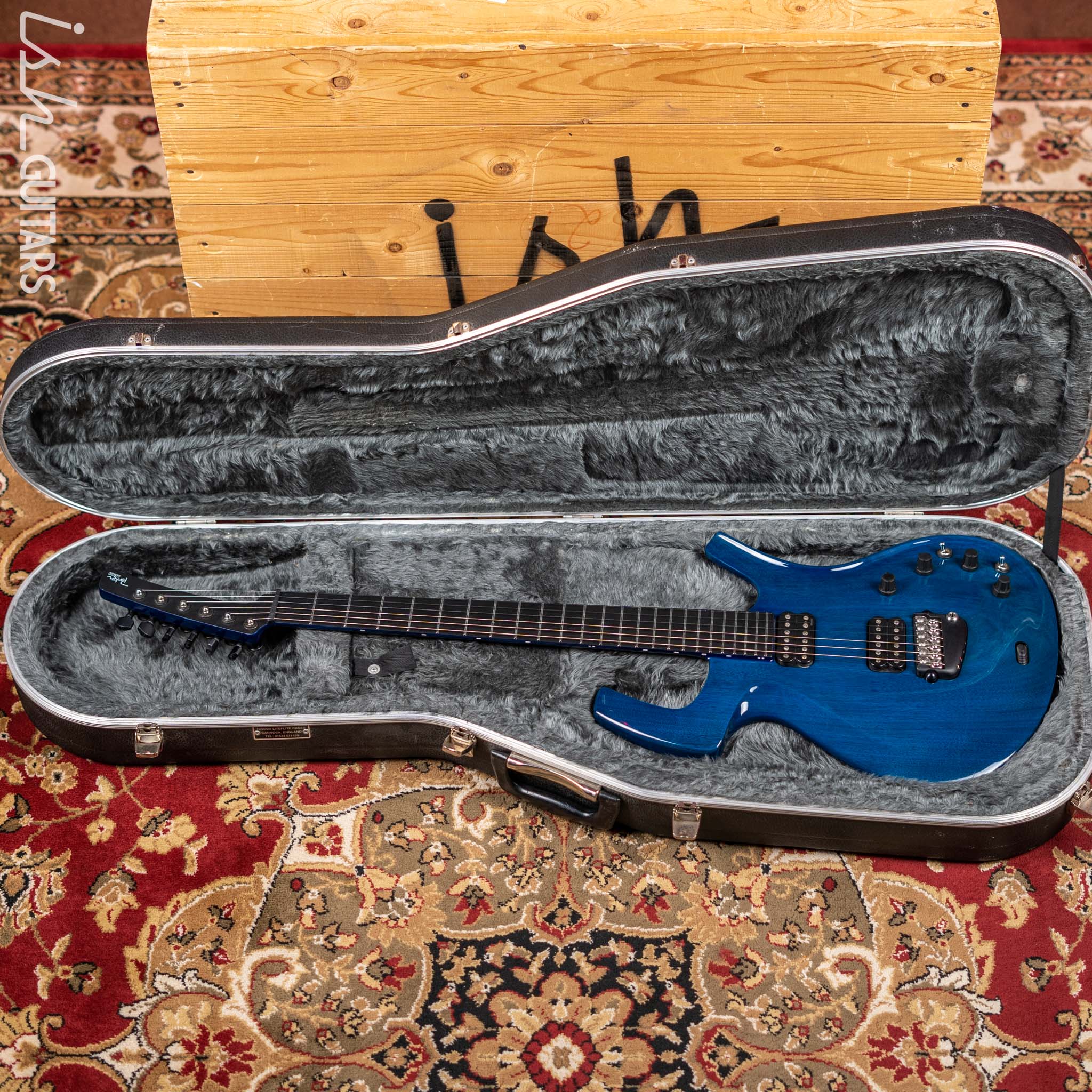 1996 Parker Fly Classic USA Blue – Ish Guitars 1996 Parker Fly Classic USA Blue – Ish Guitars