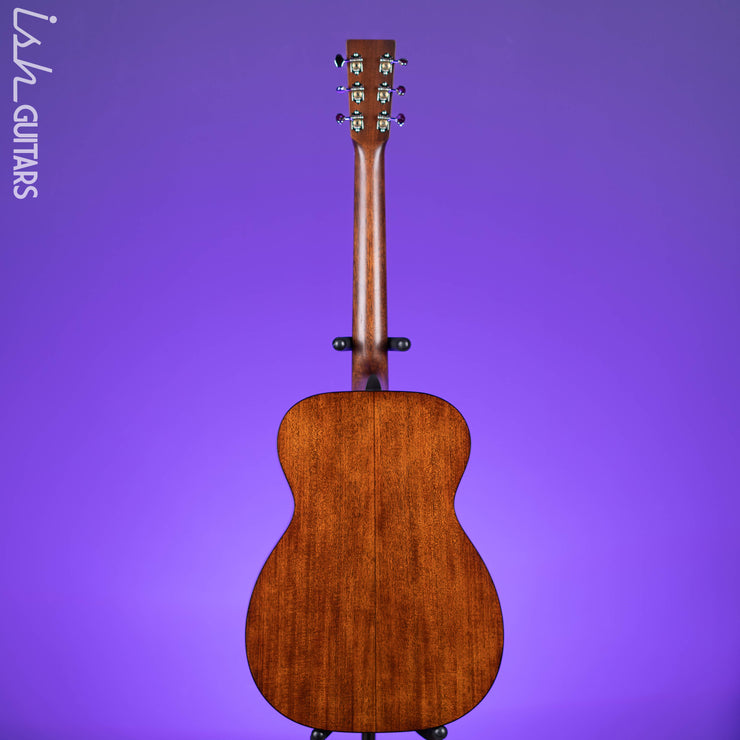 Martin 00-18 Standard Series Acoustic Guitar Natural