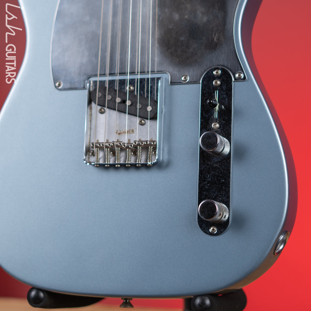 2021 Fender Telecaster Chrissie Hynde Relic Iced Blue Metallic