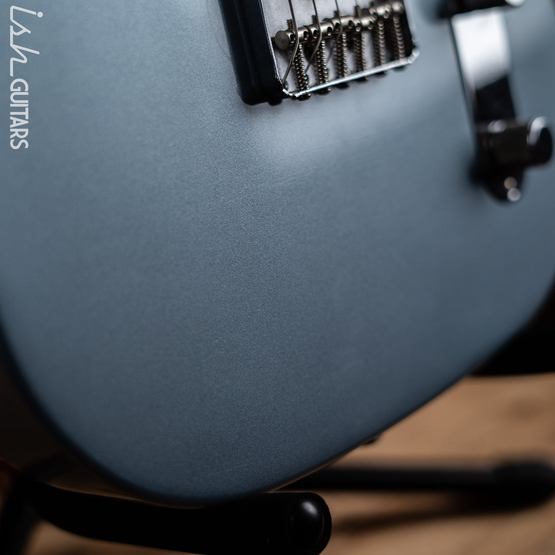 2021 Fender Telecaster Chrissie Hynde Relic Iced Blue Metallic