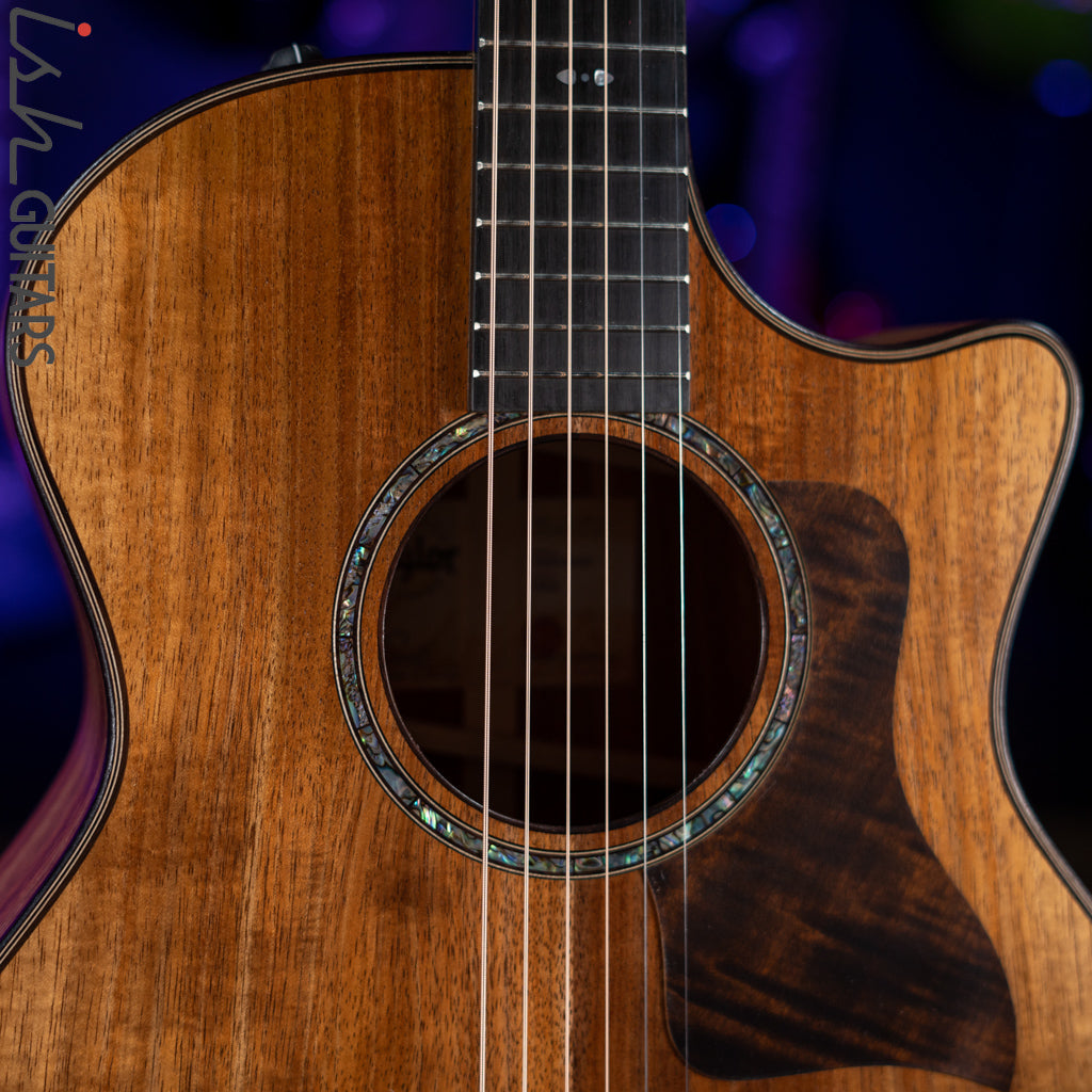 Taylor 724ce Acoustic-Electric Guitar Natural Hawaiian Koa