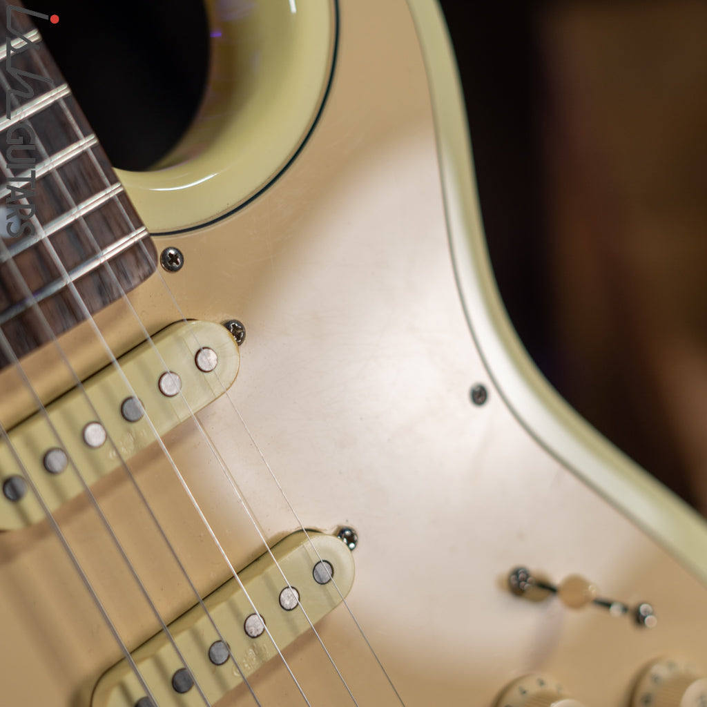 2005 G&amp;L Legacy USA Electric Guitar Cream