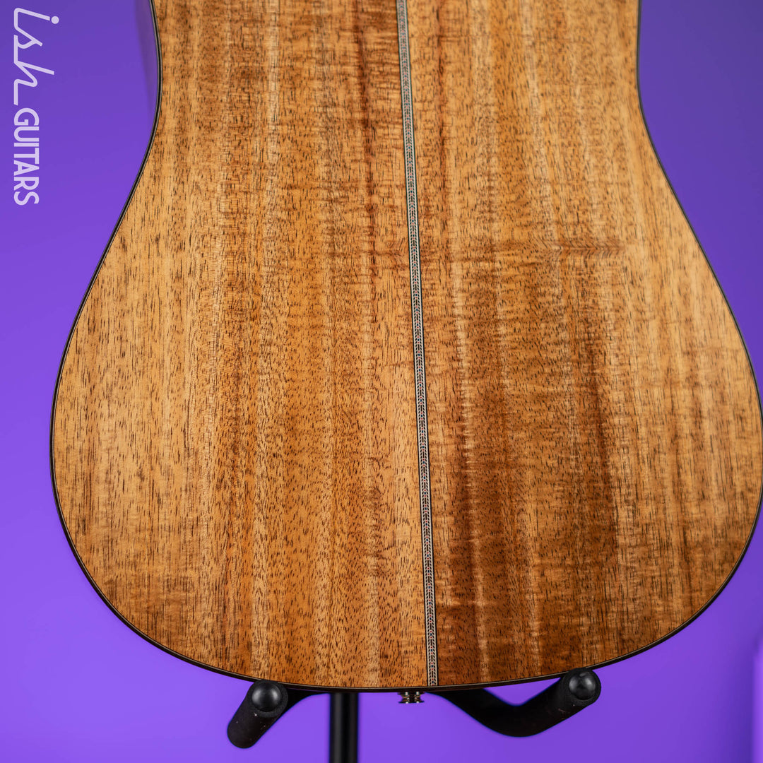 Martin Custom Shop D-28 Acoustic Guitar Flamed Koa Natural