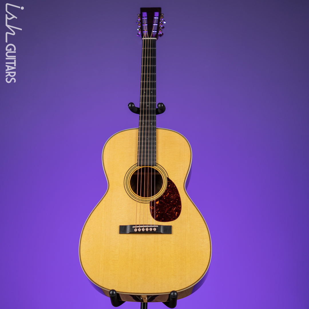 Martin Custom Shop OM-28 12-Fret Slotted Peghead Acoustic Guitar Wild Grain Rosewood
