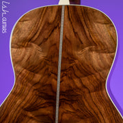 Martin Custom Shop OM-28 12-Fret Slotted Peghead Acoustic Guitar Wild Grain Rosewood