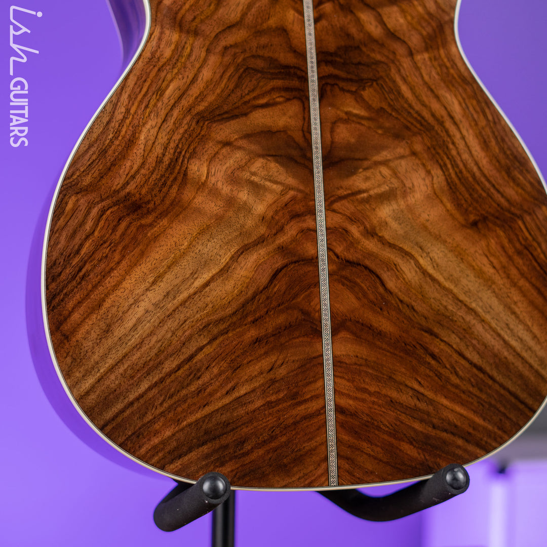 Martin Custom Shop OM-28 12-Fret Slotted Peghead Acoustic Guitar Wild Grain Rosewood