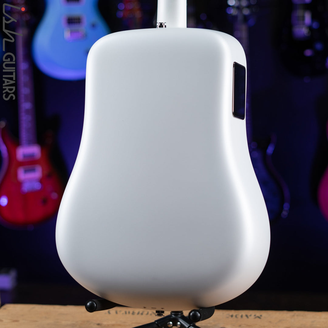 Lava Music Lava Me 3 Smart Acoustic Guitar 38" White w/ Space Bag