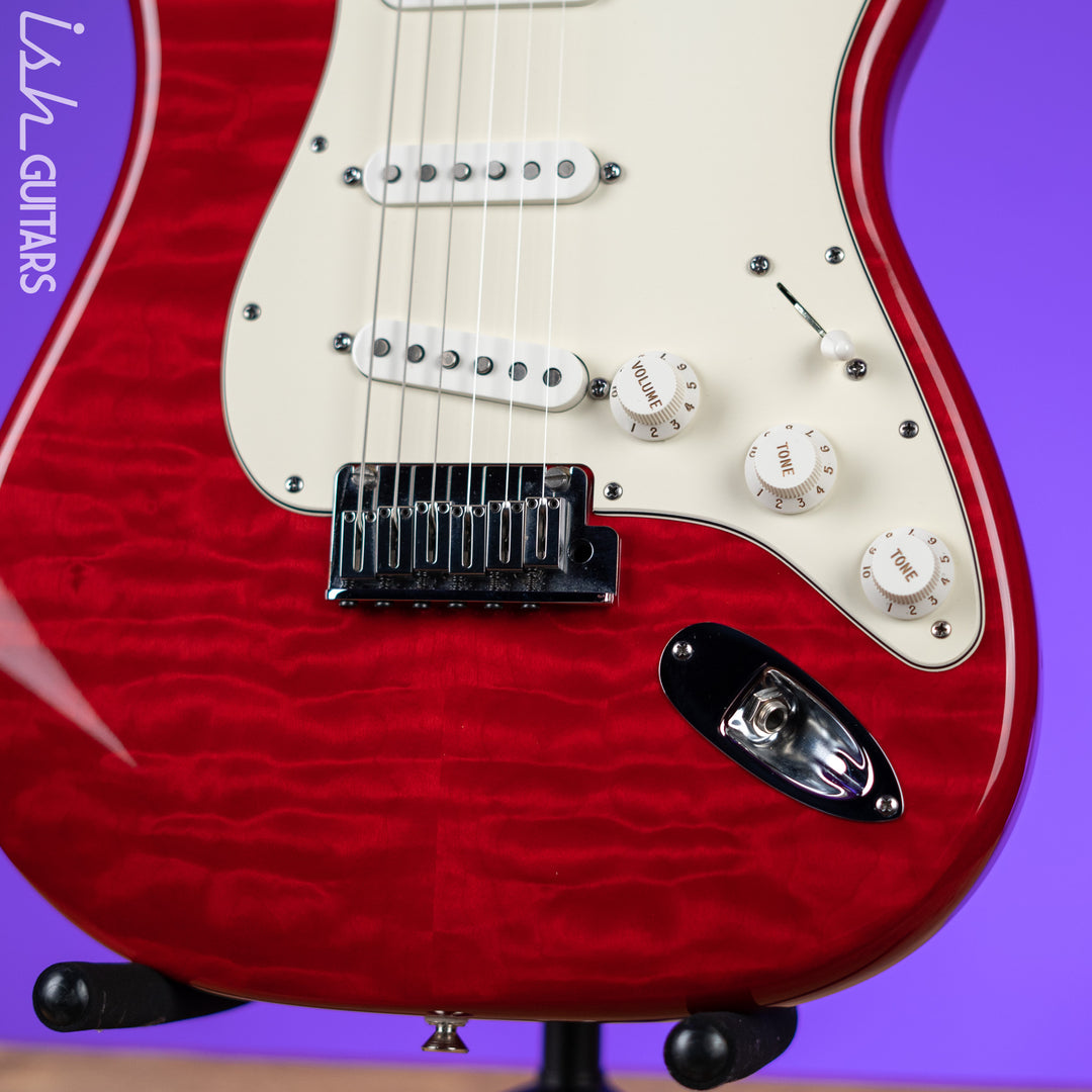 2012 Fender Custom Shop DLX Stratocaster Candy Red Quilt