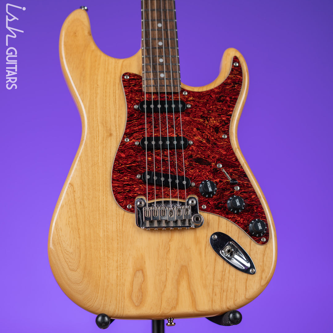2004 G&L Tribute Legacy Made In Korea Natural – Ish Guitars