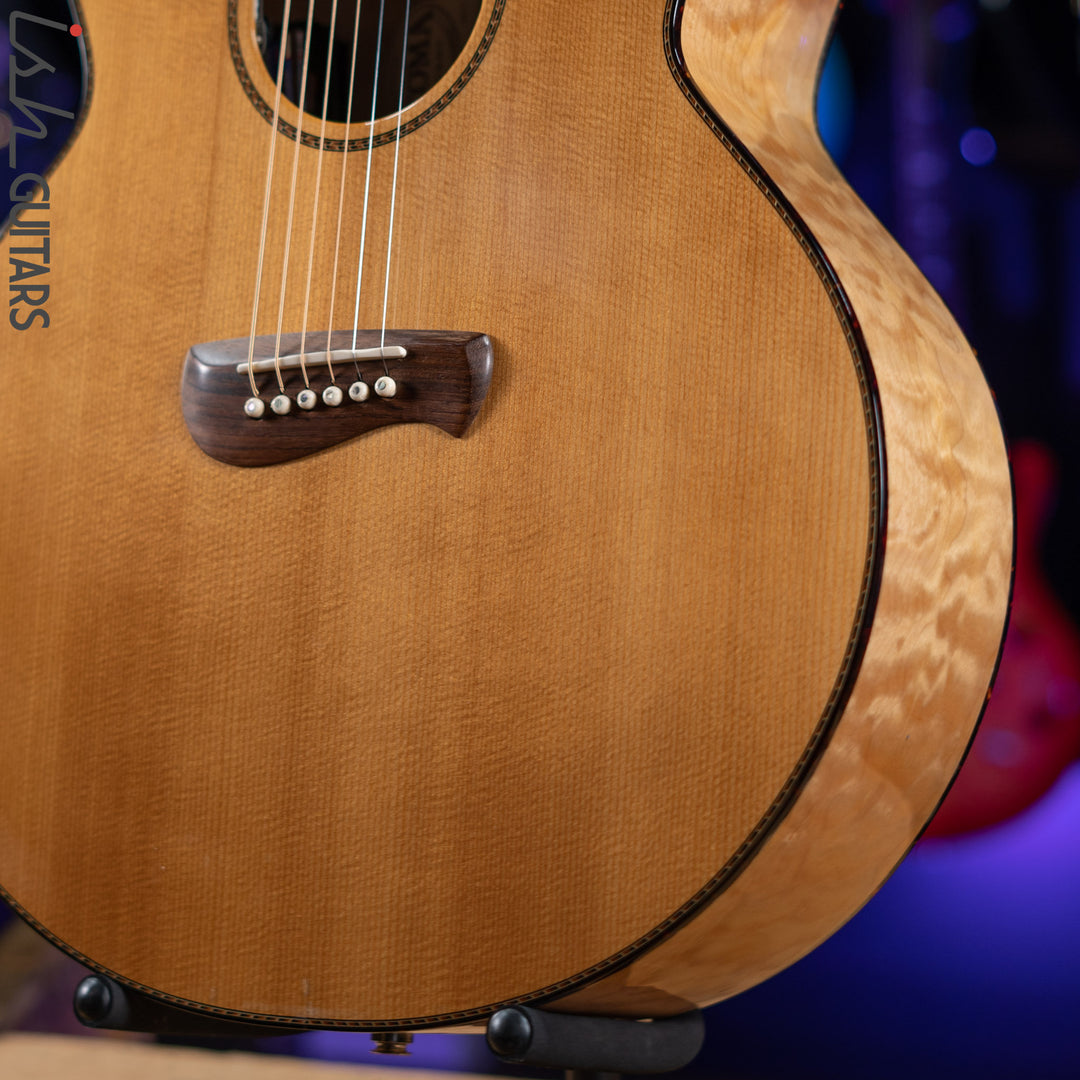 Tacoma JF 21 Natural Flame Maple