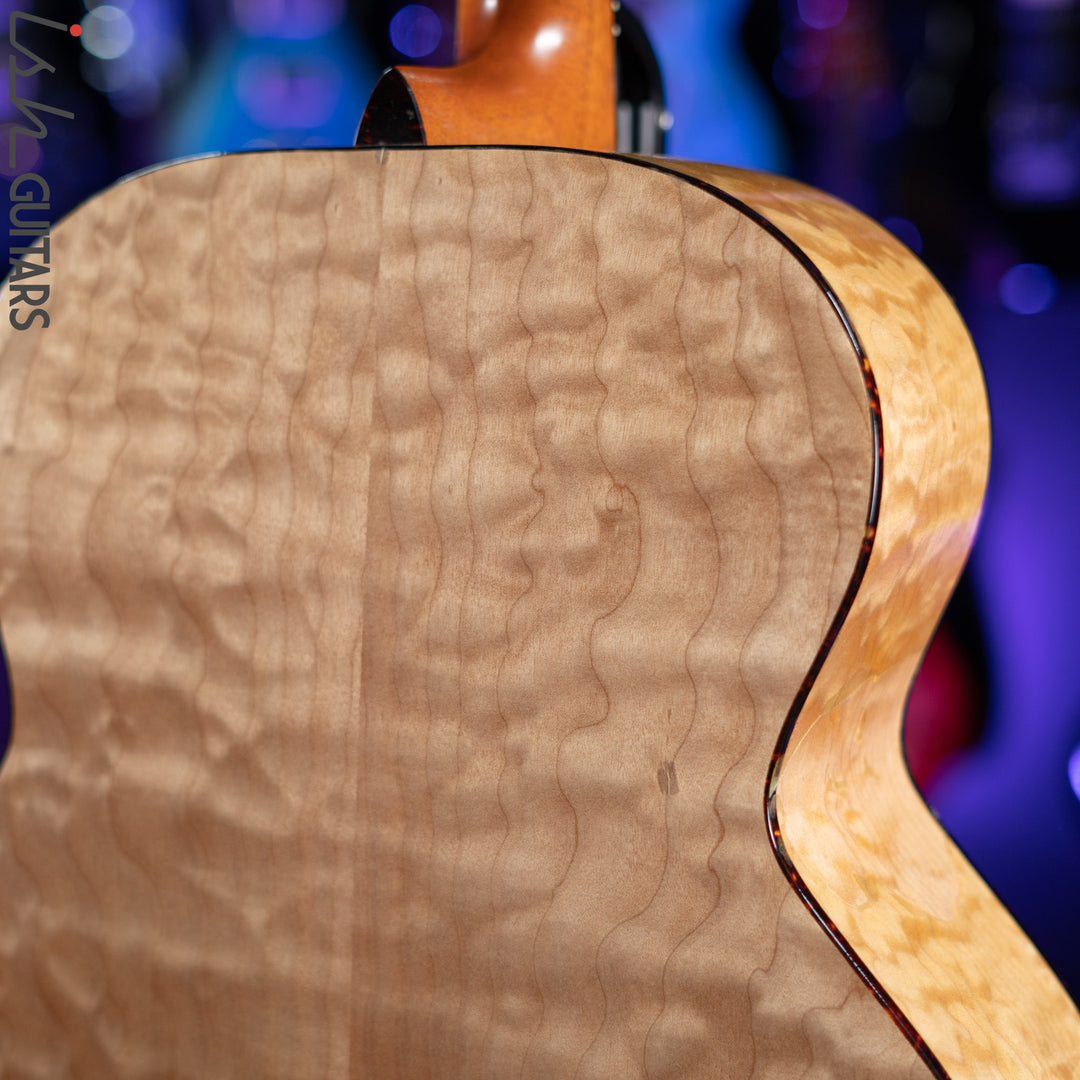 Tacoma JF 21 Natural Flame Maple