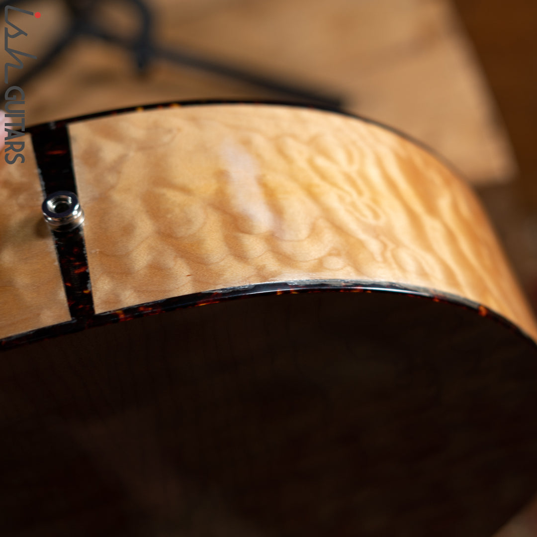Tacoma JF 21 Natural Flame Maple