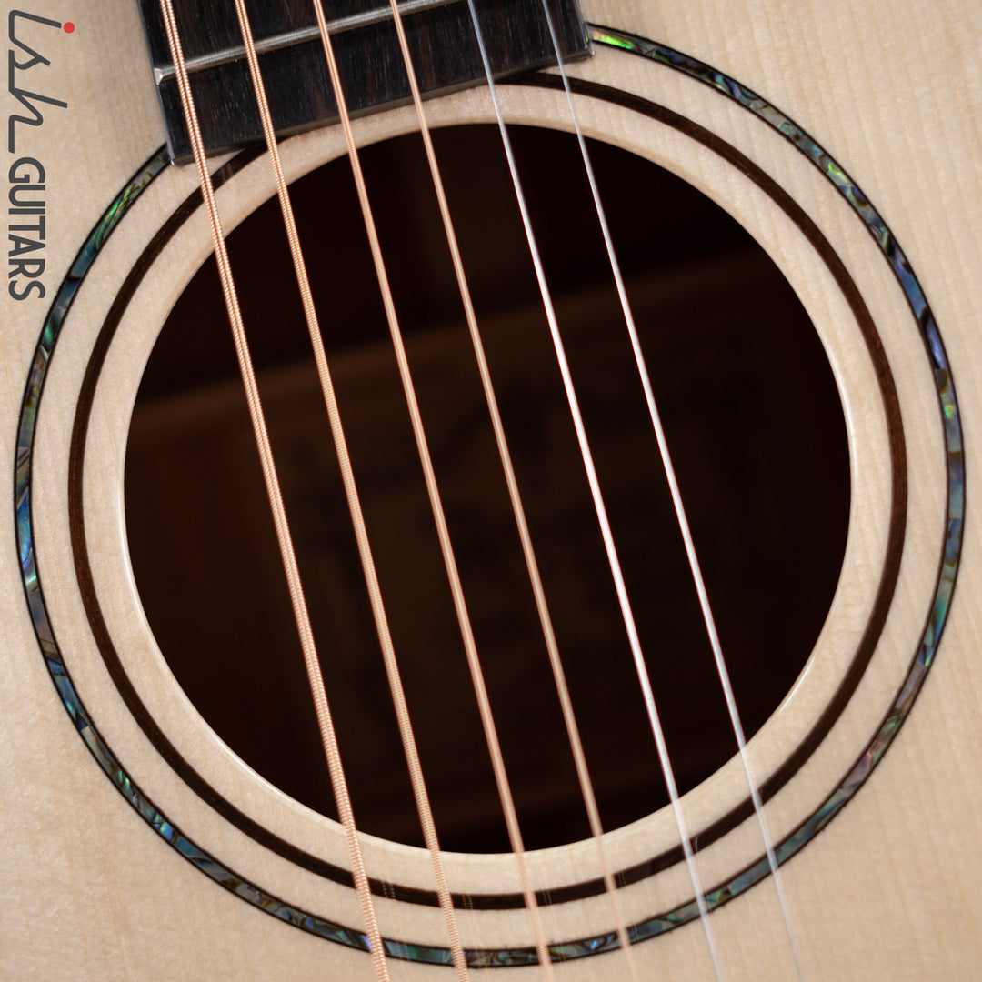 Alvarez Yairi Honduran Masterworks DYM60HD Dreadnought Adirondack Natural