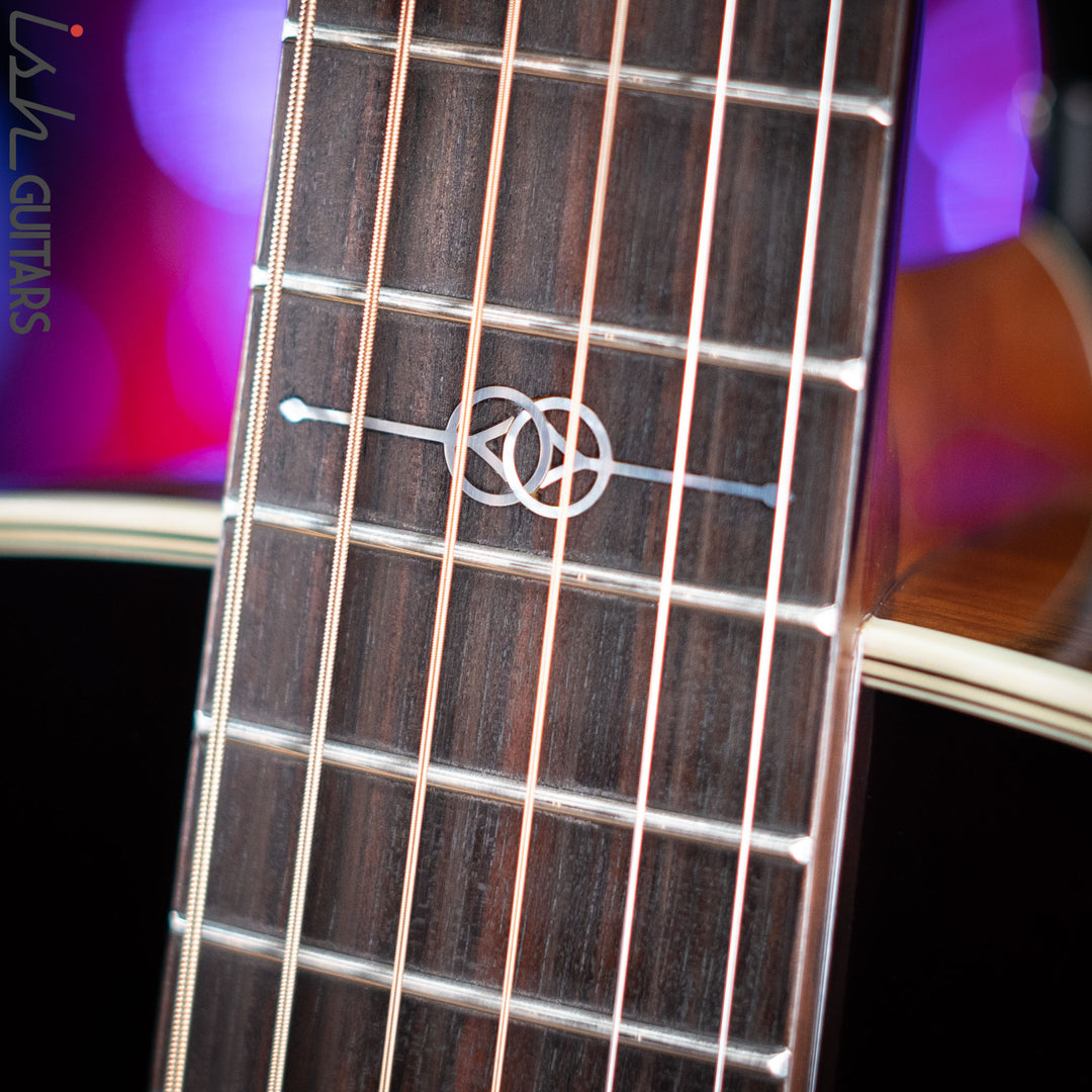 Alvarez Yairi Masterworks DYMR70SB Dreadnought Slope Shoulder Sunburst