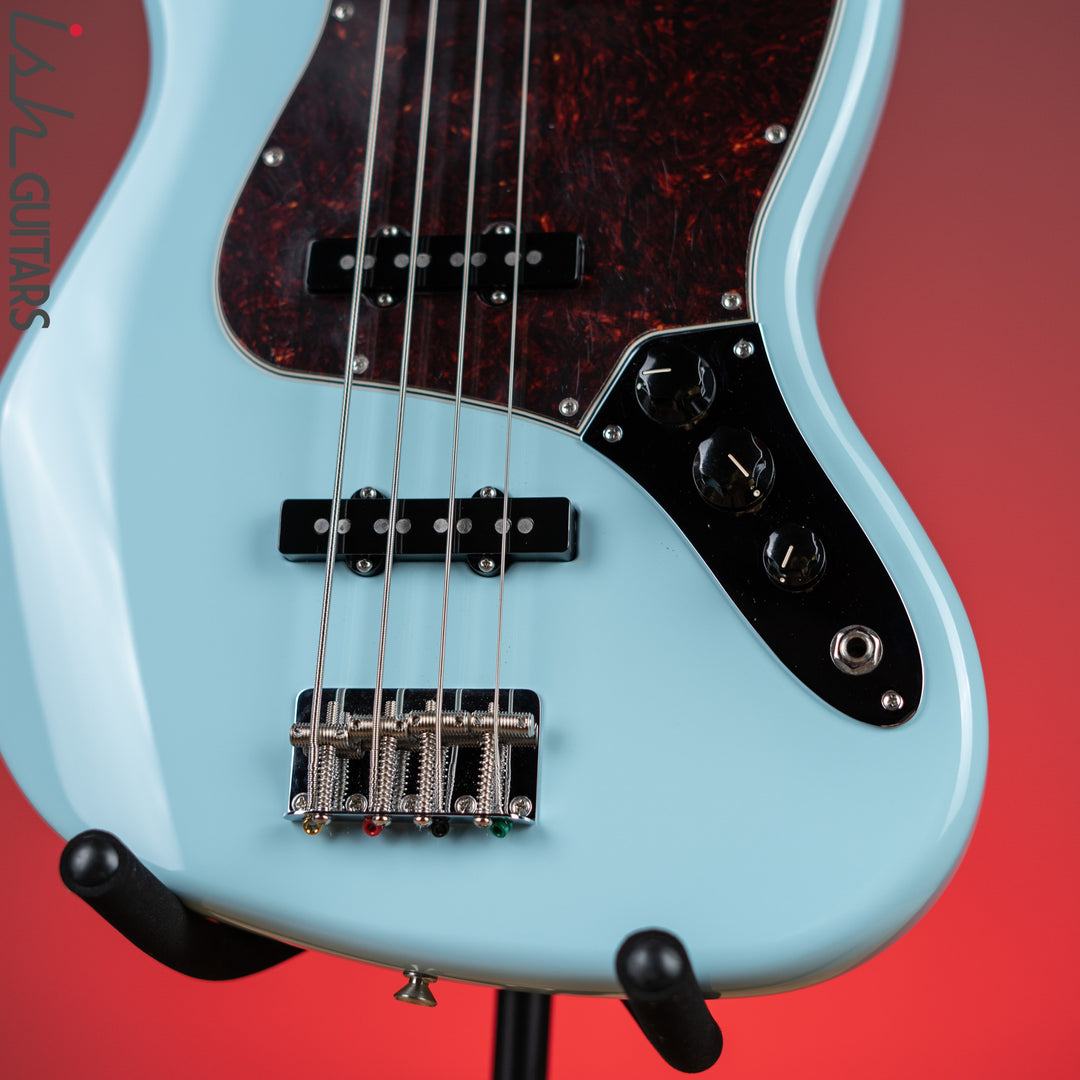 2019 Fender Vintera 60’s Jazz Bass Daphne Blue