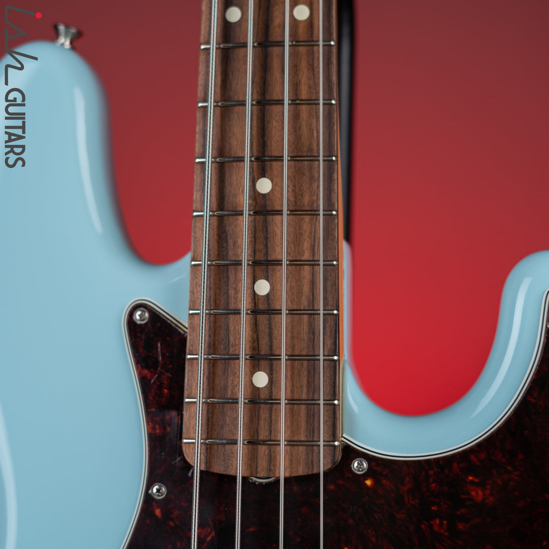 2019 Fender Vintera 60’s Jazz Bass Daphne Blue