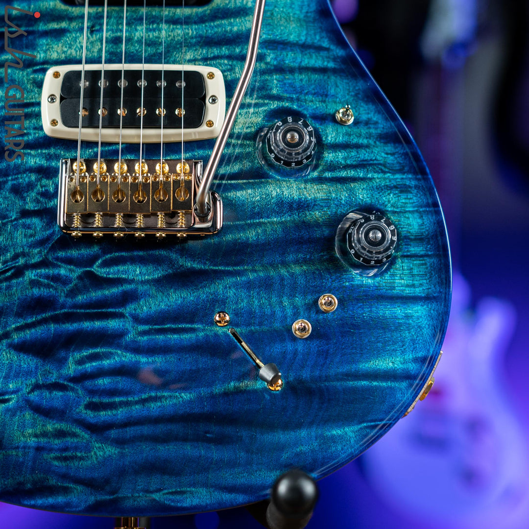 PRS Modern Eagle V Wood Library One Piece Quilt River Blue w/ Blue Burst