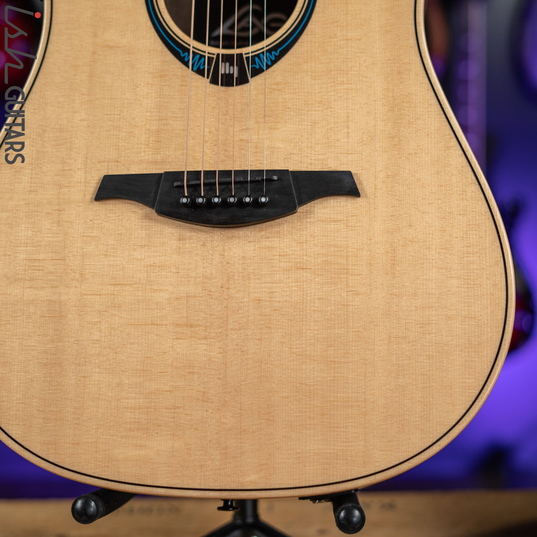 Lâg THV30DCE Dreadnought Hyvibe Tramontane Smart Guitar - Demo