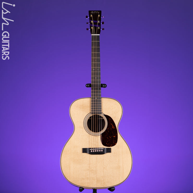 Martin 000-28 Modern Deluxe Acoustic Guitar Natural