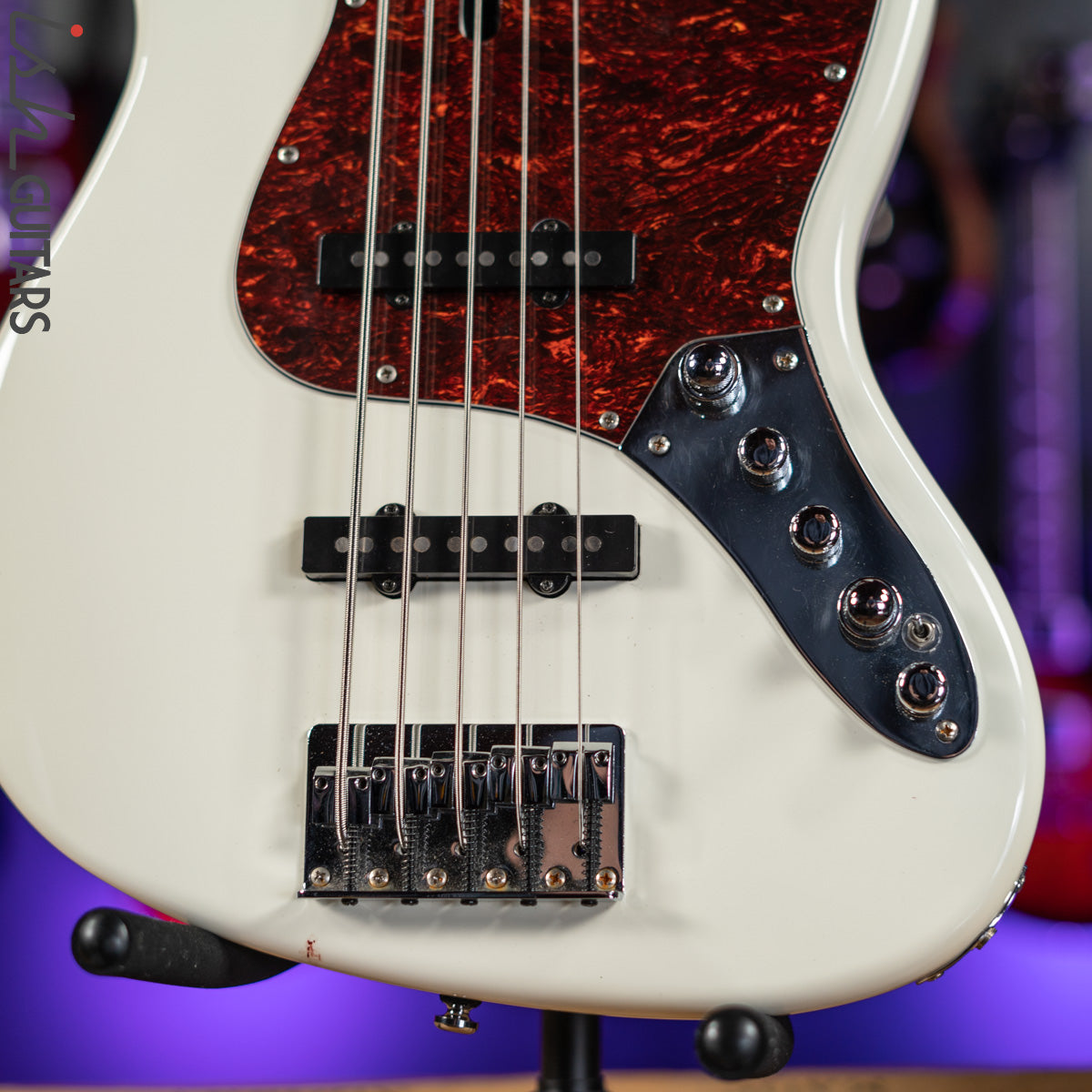 2016 Sire Marcus Miller V7 5-String Antique White – Ish Guitars
