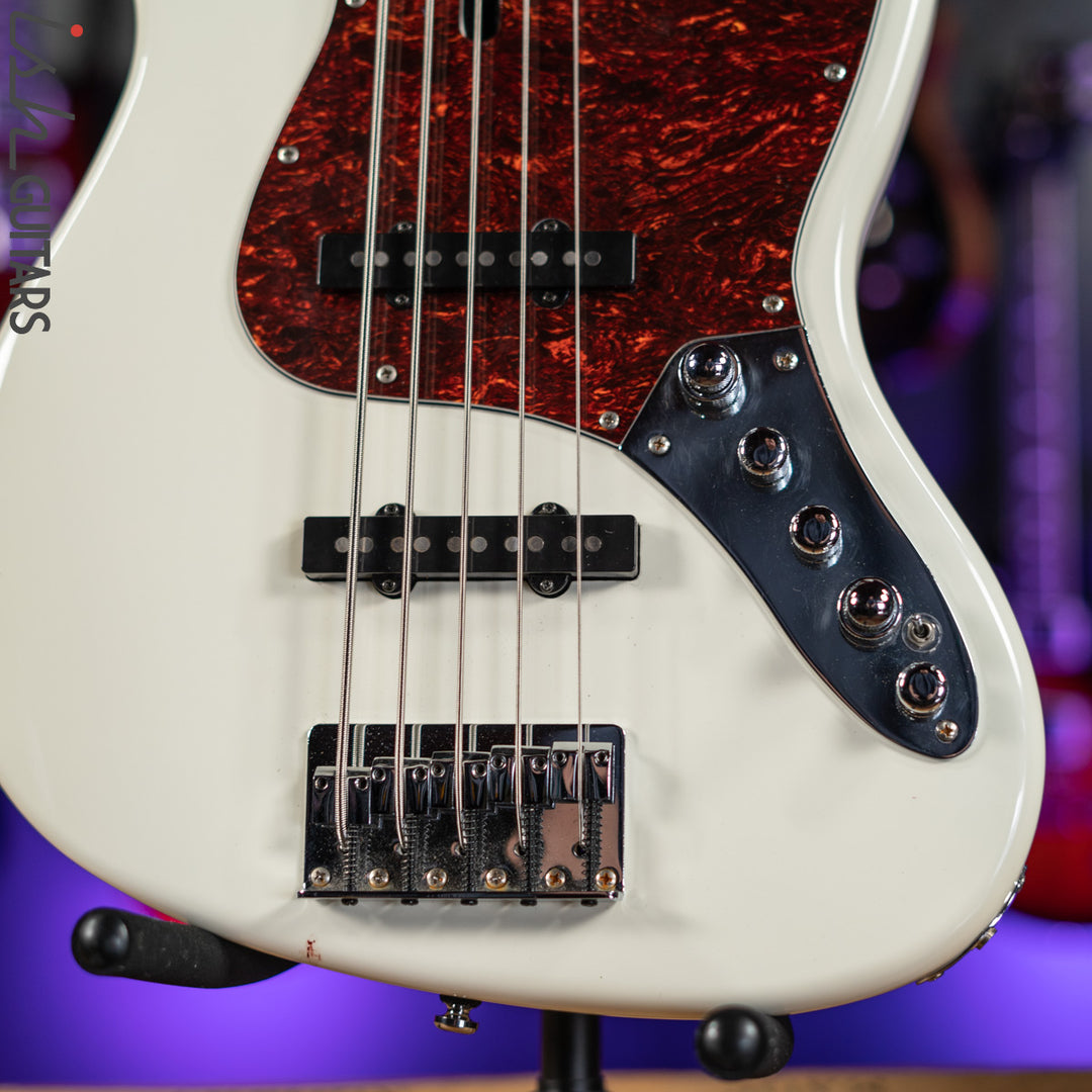 2016 Sire Marcus Miller V7 5-String Antique White