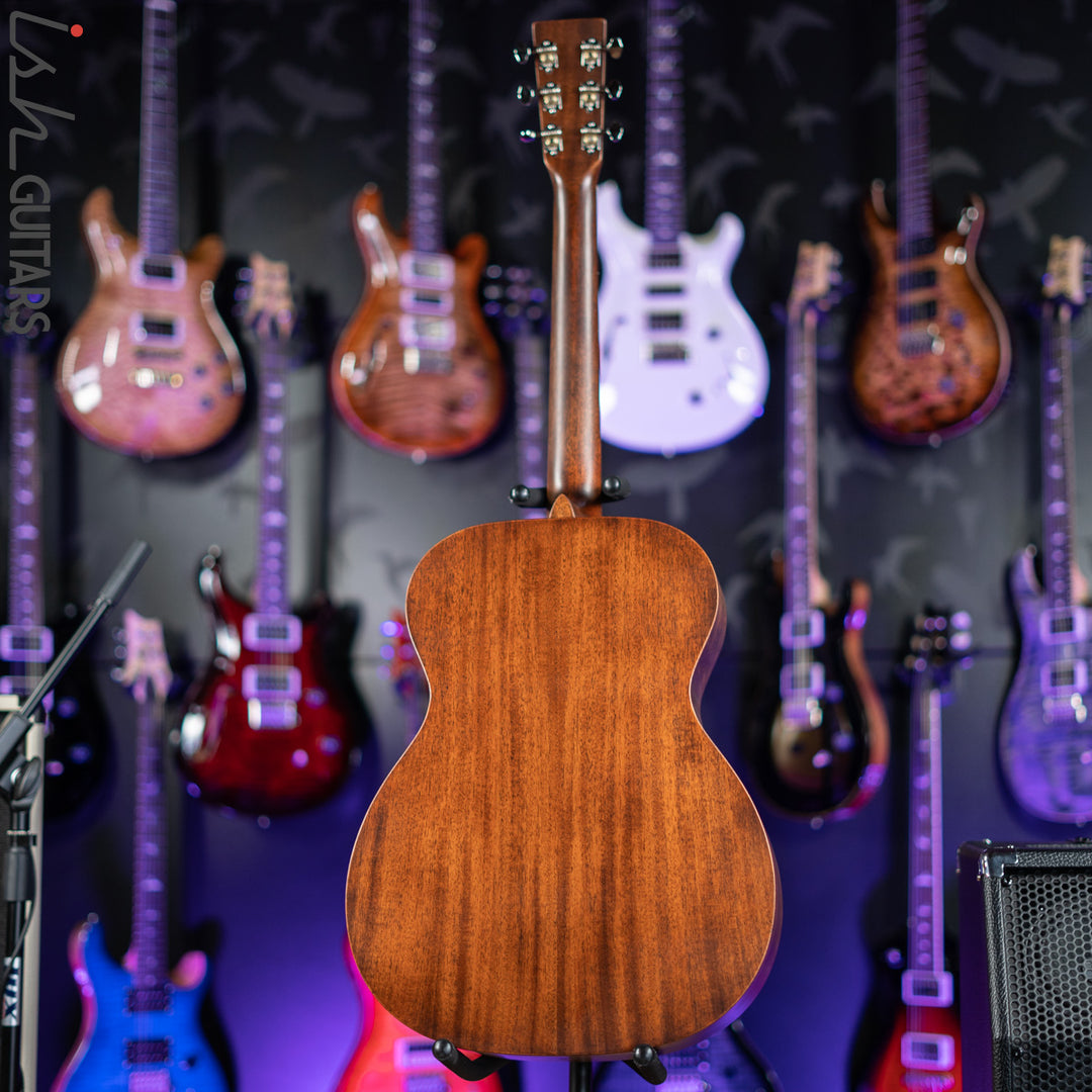 Martin 000-15M Acoustic Guitar Natural Mahogany