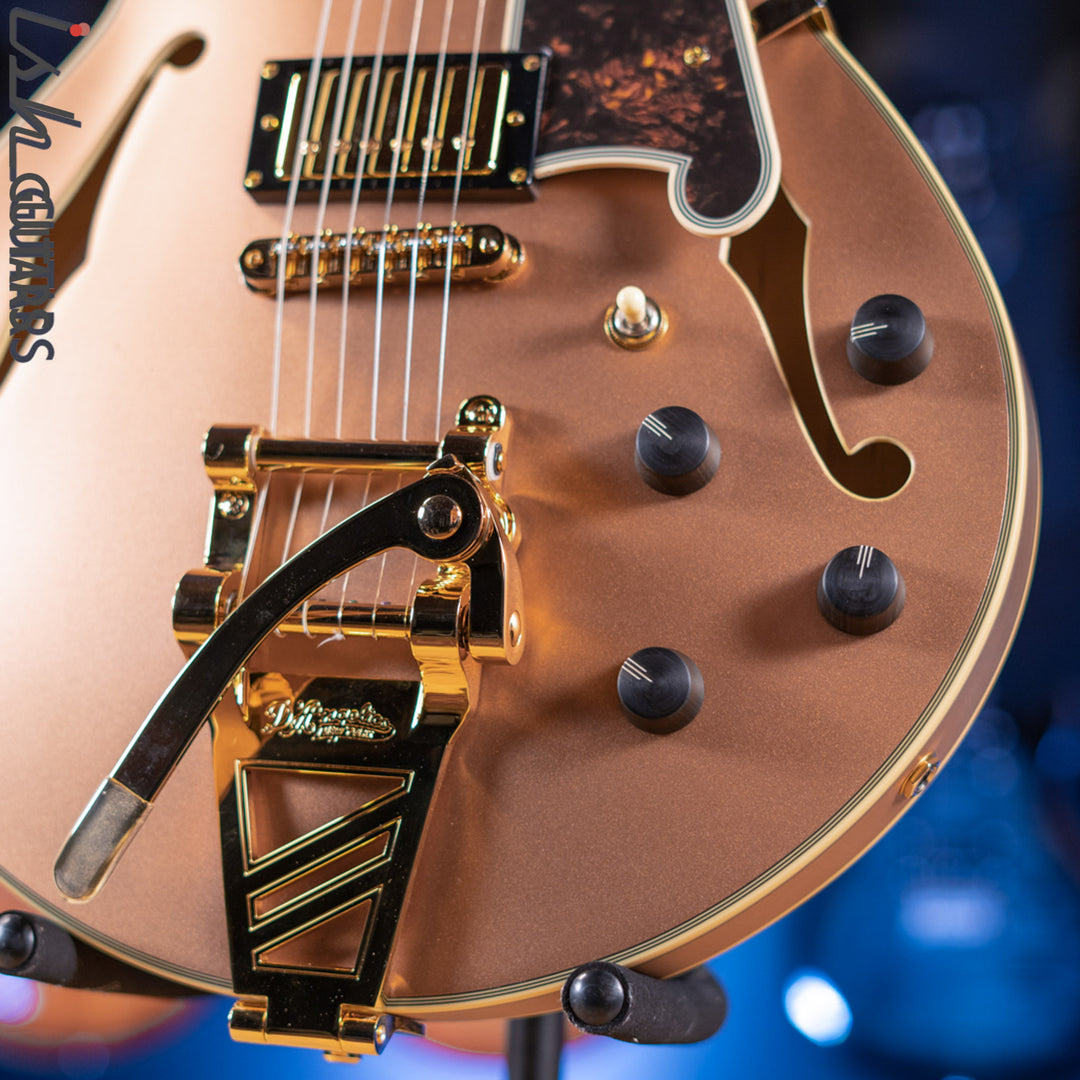 D’Angelico Deluxe SS LTD 11 of 50 Matte Rose Gold