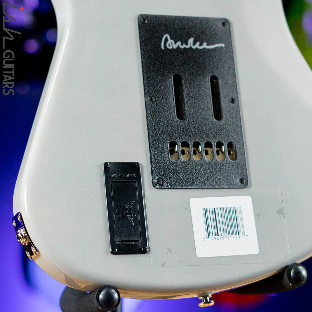 Ernie Ball Music Man BFR Albert Lee MM90 Ghost In a Shell White Demo