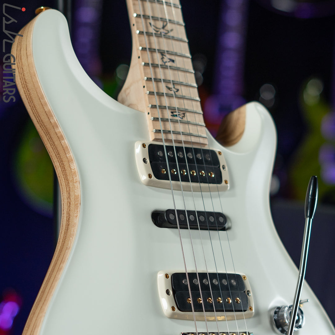 PRS Wood Library Modern Eagle V Satin Antique White