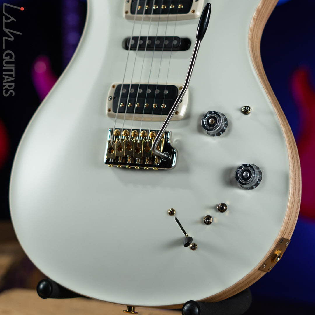 PRS Wood Library Modern Eagle V Satin Antique White