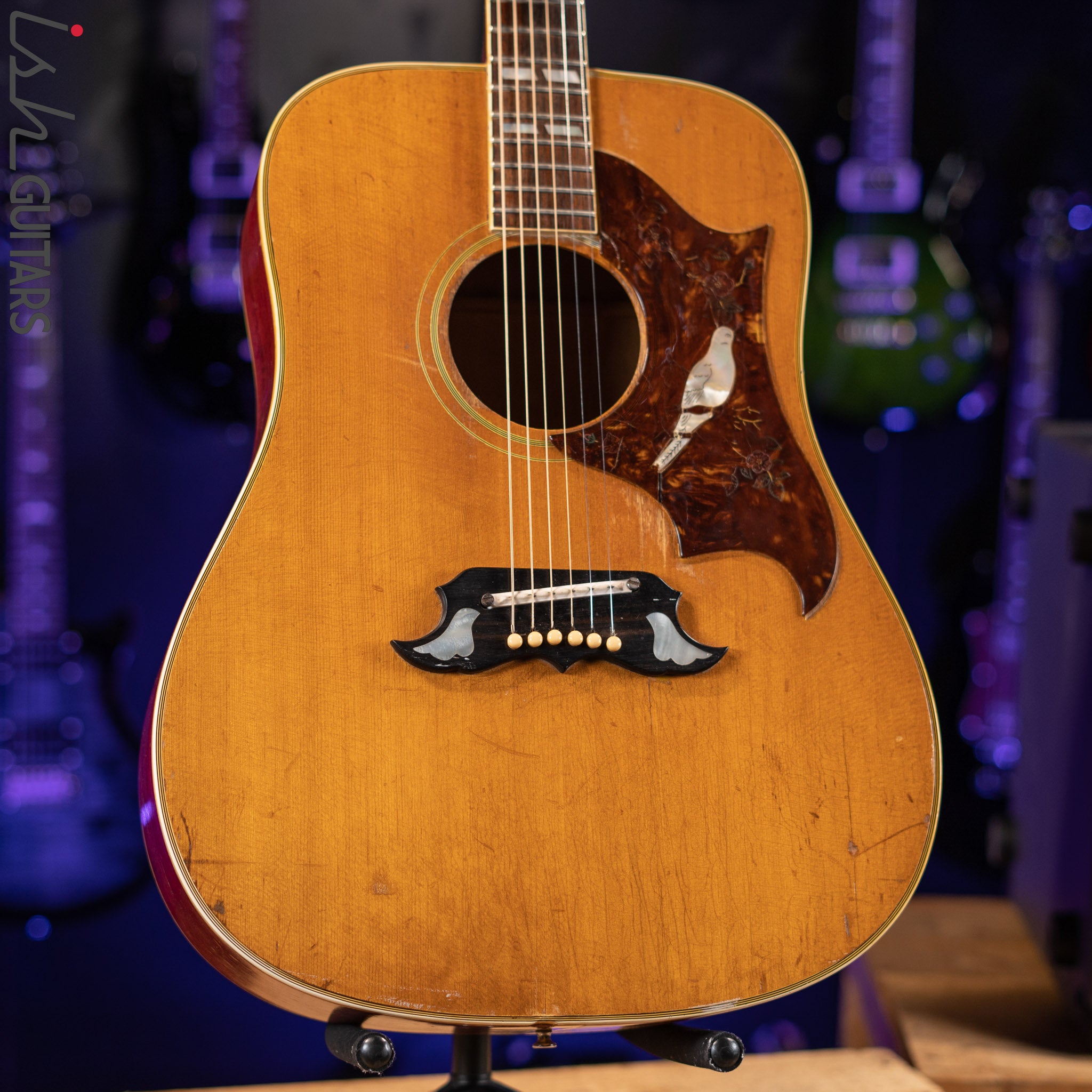 GIBSON DOVE 70年代初期製のヴィンテージ 1970-1972 Gibson Dove Natural – Ish Guitars