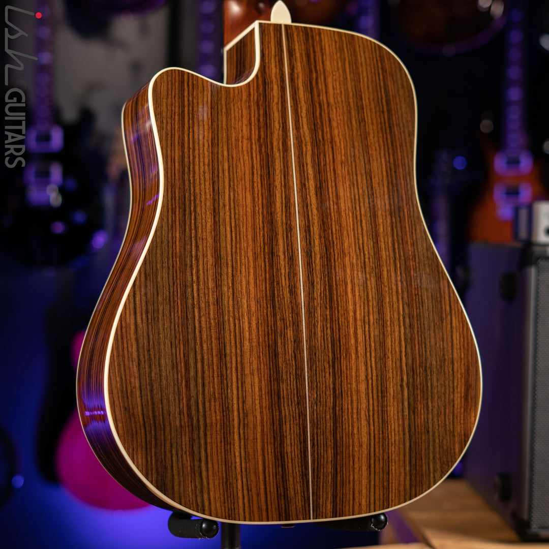 Alvarez Yairi DY1TS Stage Dreadnaught Cutaway Acoustic/Electric