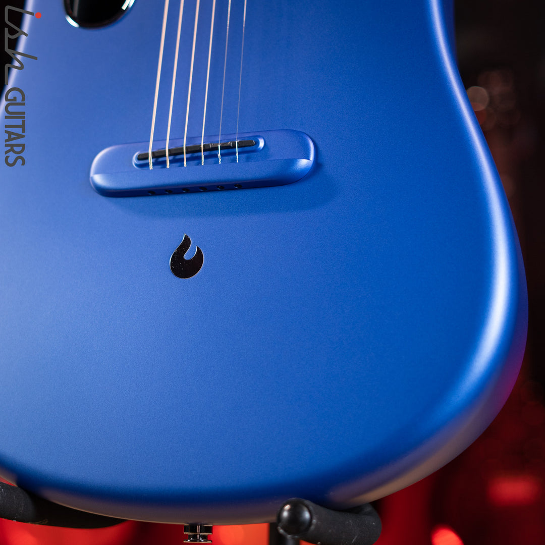 Lava Music Lava Me 3 Smart Acoustic Guitar 38" Blue w/ Space Bag