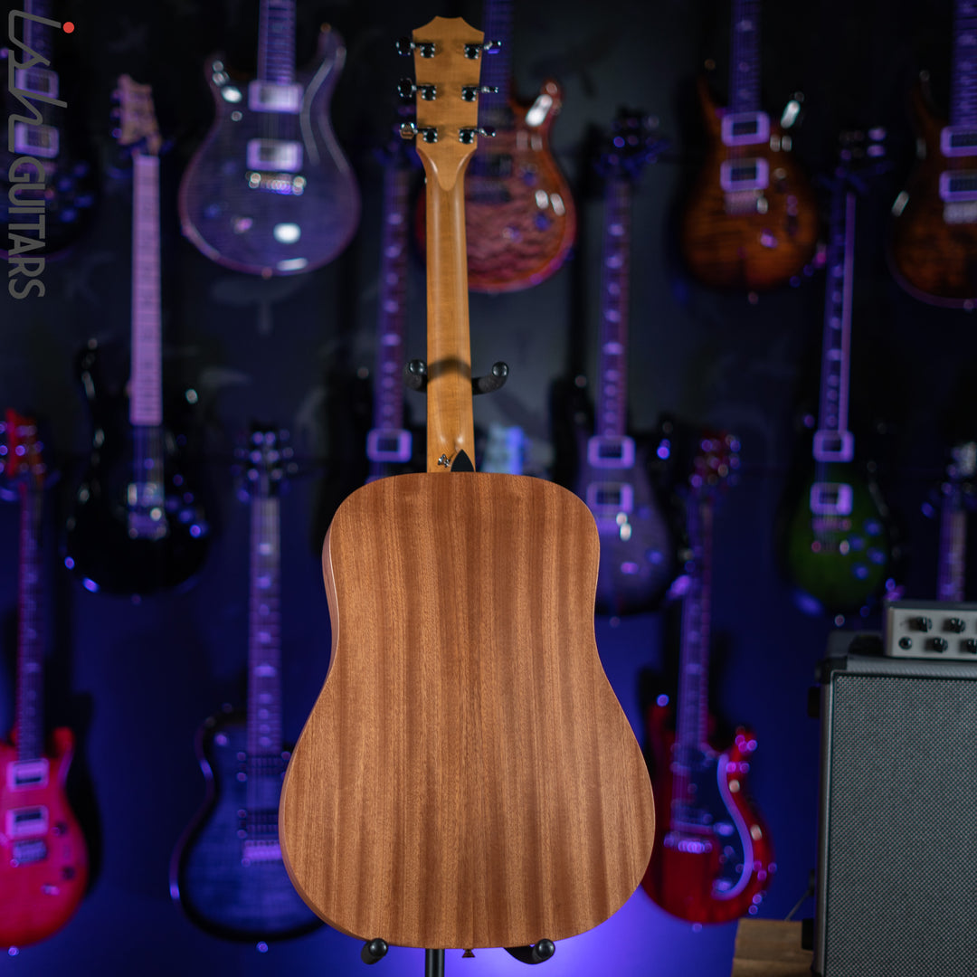 Taylor Academy 10 Natural Acoustic Guitar