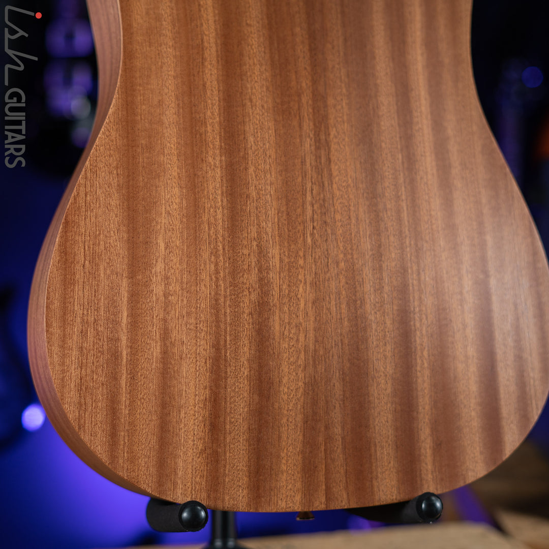 Taylor Academy 10 Natural Acoustic Guitar