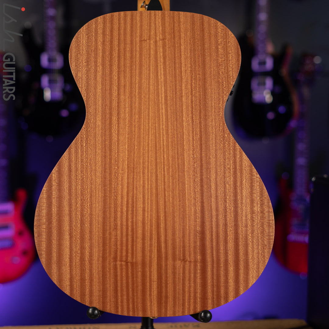 Taylor Academy 12e-N Nylon String Acoustic-Electric Guitar Natural