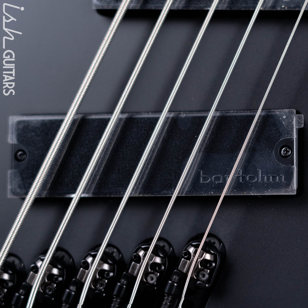 Ibanez EHB1005MS Multiscale 5-String Bass Flat Black